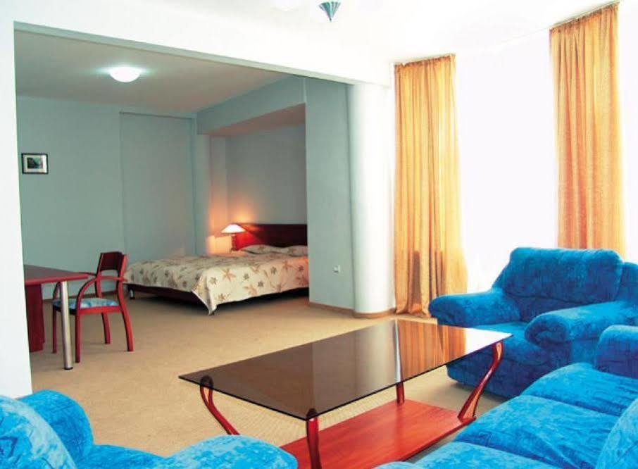 Diana Palace Yambol Esterno foto